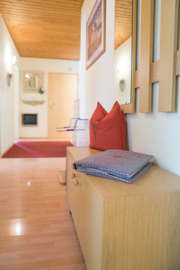 Ferienwohnung Permoser ノイシュティフト・イム・シュトゥーバイタール エクステリア 写真