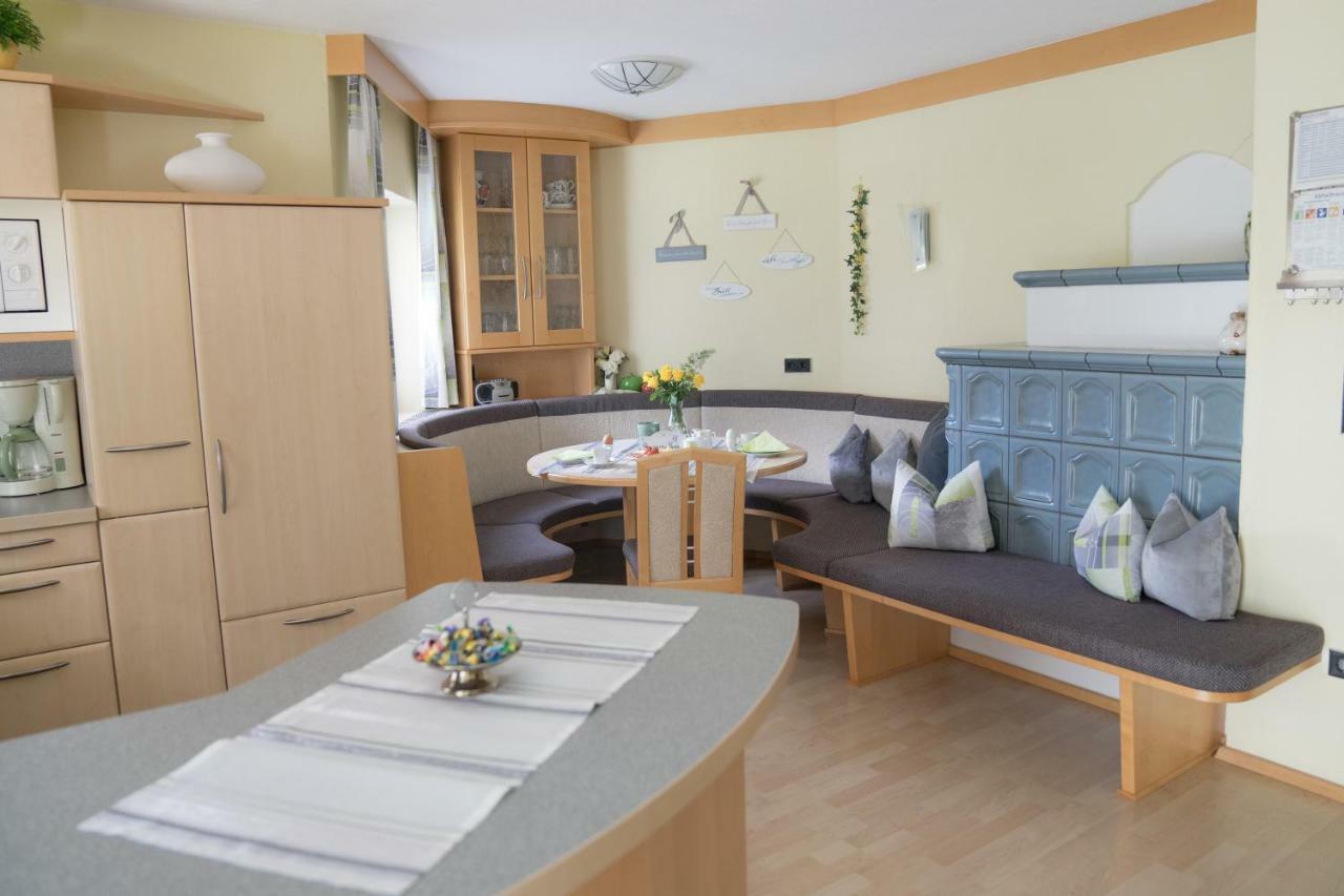 Ferienwohnung Permoser ノイシュティフト・イム・シュトゥーバイタール エクステリア 写真