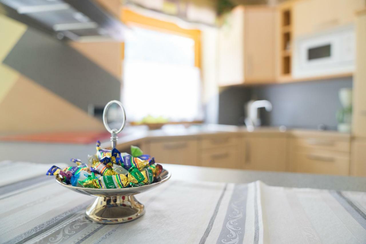 Ferienwohnung Permoser ノイシュティフト・イム・シュトゥーバイタール エクステリア 写真